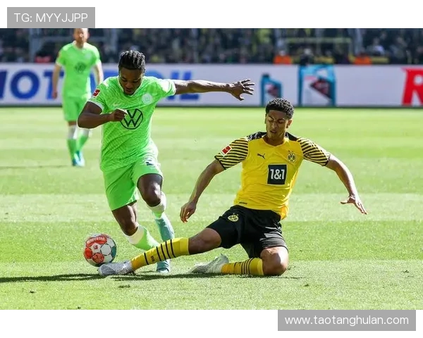 多特蒙德主场鏖战沃尔夫斯堡巅峰对决点燃德甲激情之夜