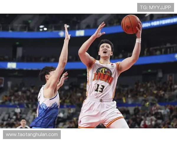 2019年CBA辽宁队与广厦队精彩对决录像回顾与分析